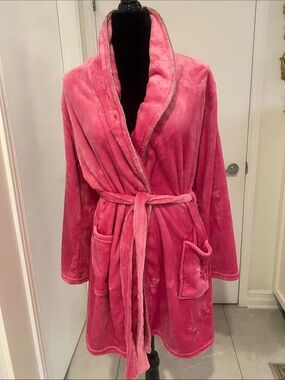 JUICY COUTURE Plush Pink  Robe with Rhinestone Trim & pockets Size L-X-Large